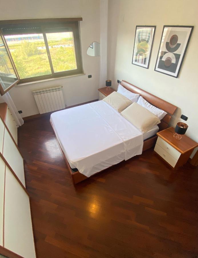 Sunset Escape Apartment - Panoramic Terrace Fiumicino Esterno foto